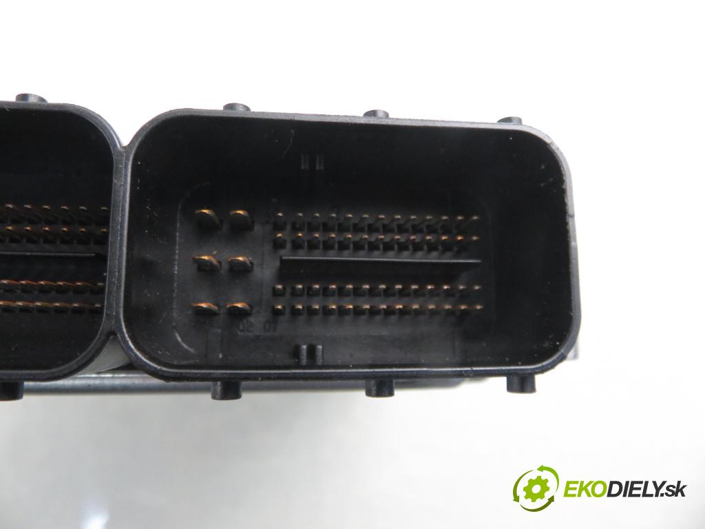BMW 3 (E90) SEDAN 2006 120,00 2.0 320 d 163 1995,00 Riadiaca jednotka Motor 0281013501