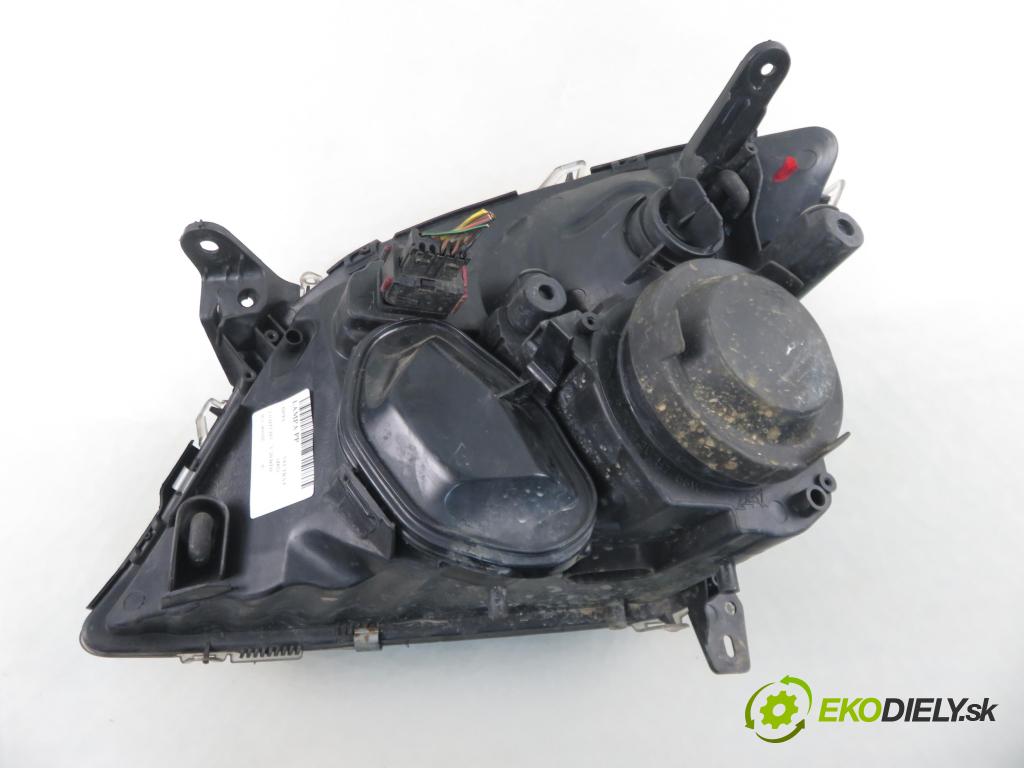OPEL VECTRA C (Z02) SEDAN 2003 74,00 2.0 DTI 16V 101 - Y 20 DTH 1995,00 Svetlo PP 4421129R