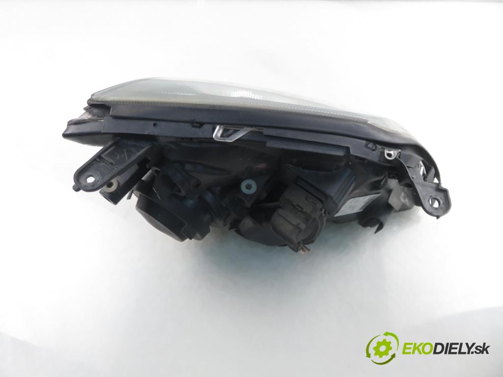 OPEL VECTRA C (Z02) SEDAN 2003 74,00 2.0 DTI 16V 101 - Y 20 DTH 1995,00 Svetlo LP