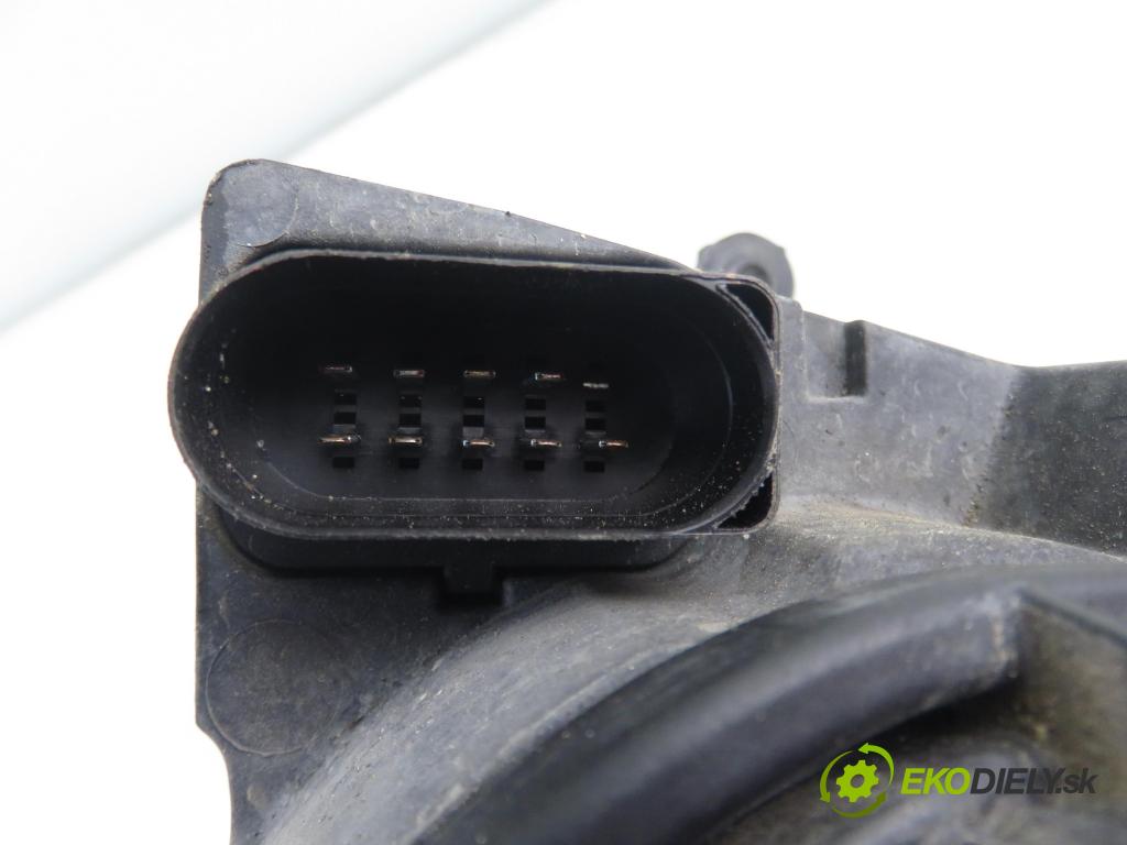 VW POLO (9N_) HB 2008 59,00 1.4 TDI - BNV 1422,00 Svetlo PP 6Q1941008AT