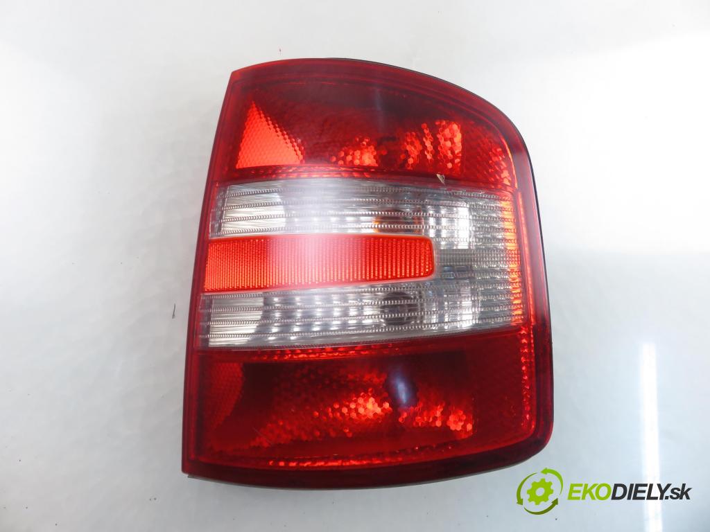 SKODA FABIA I Combi (6Y5) KOMBI 2007 74,00 1.9 TDI - AXR 1896,00 Svetlo pravé zadné