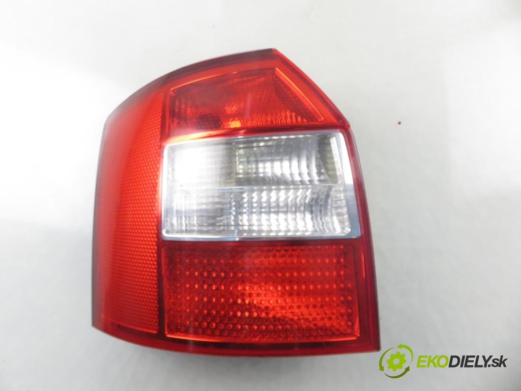 AUDI A4 Avant (8E5, B6) KOMBI 2002 96,00 1.9 TDI PD 130 - AVF 1896,00 Svetlo ľavé zadné 8E9945095
