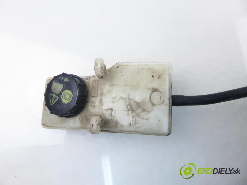 FORD FOCUS C-MAX (DM2) MINIVAN 2006 74,00 1.6 - HWDB 1596,00 posilovač 3M512B195AK ; 03786436044 (Servočerpadlo)