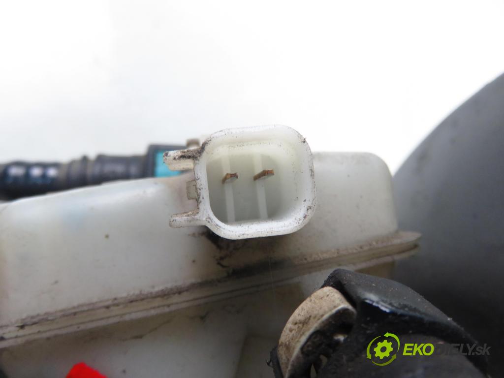 FORD FOCUS C-MAX (DM2) MINIVAN 2006 74,00 1.6 - HWDB 1596,00 posilovač 3M512B195AK ; 03786436044 (Servočerpadlo)