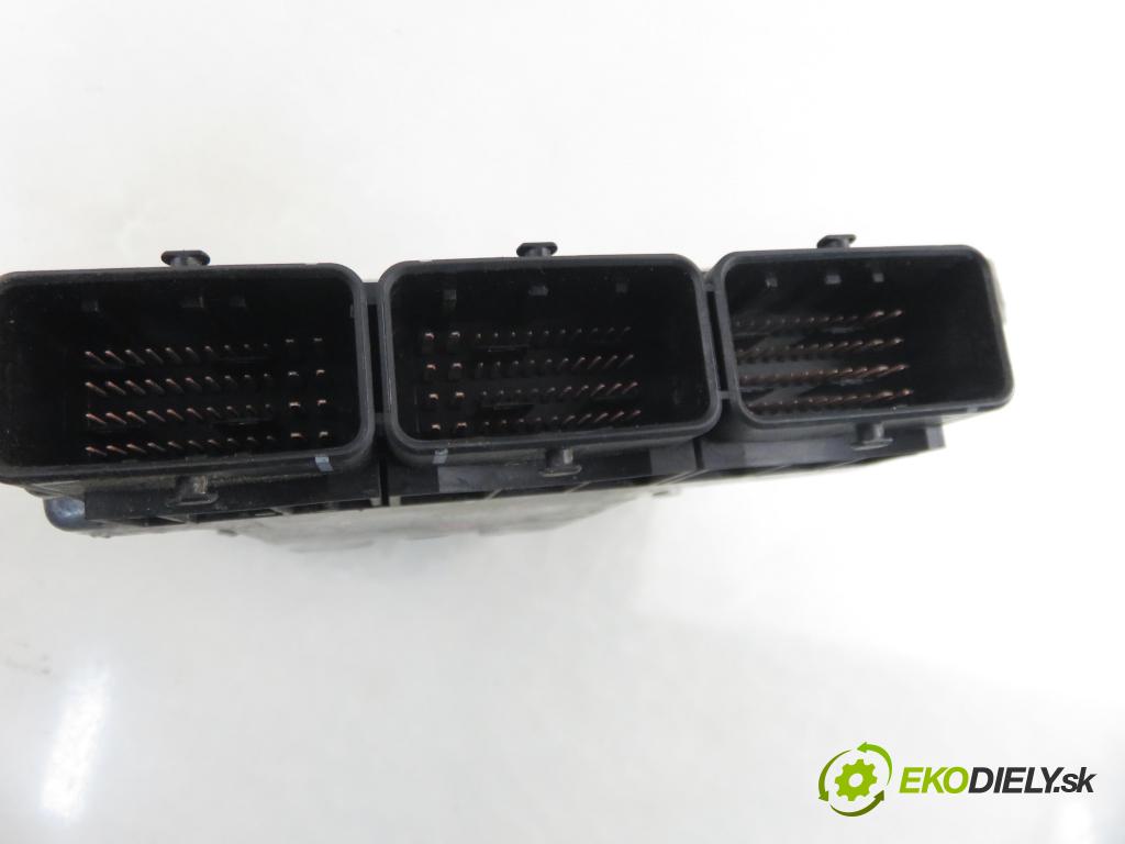FORD S-MAX (WA6) MINIVAN 2008 129,00 2.2 TDCi - Q4WA 2179,00 Riadiaca jednotka Motor 8G9112A650DF ; 0281014831