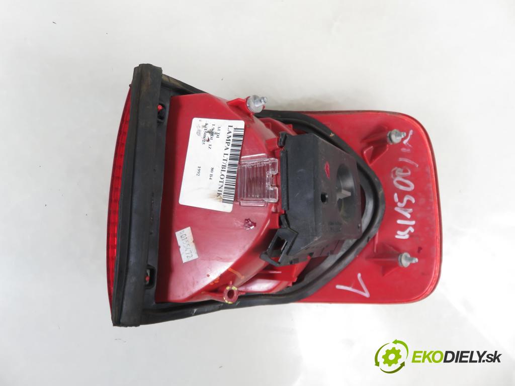 AUDI 80 (8C, B4) SEDAN 1992 66,00 1.9 TDI - 1Z 1896,00 světlo levé zadní