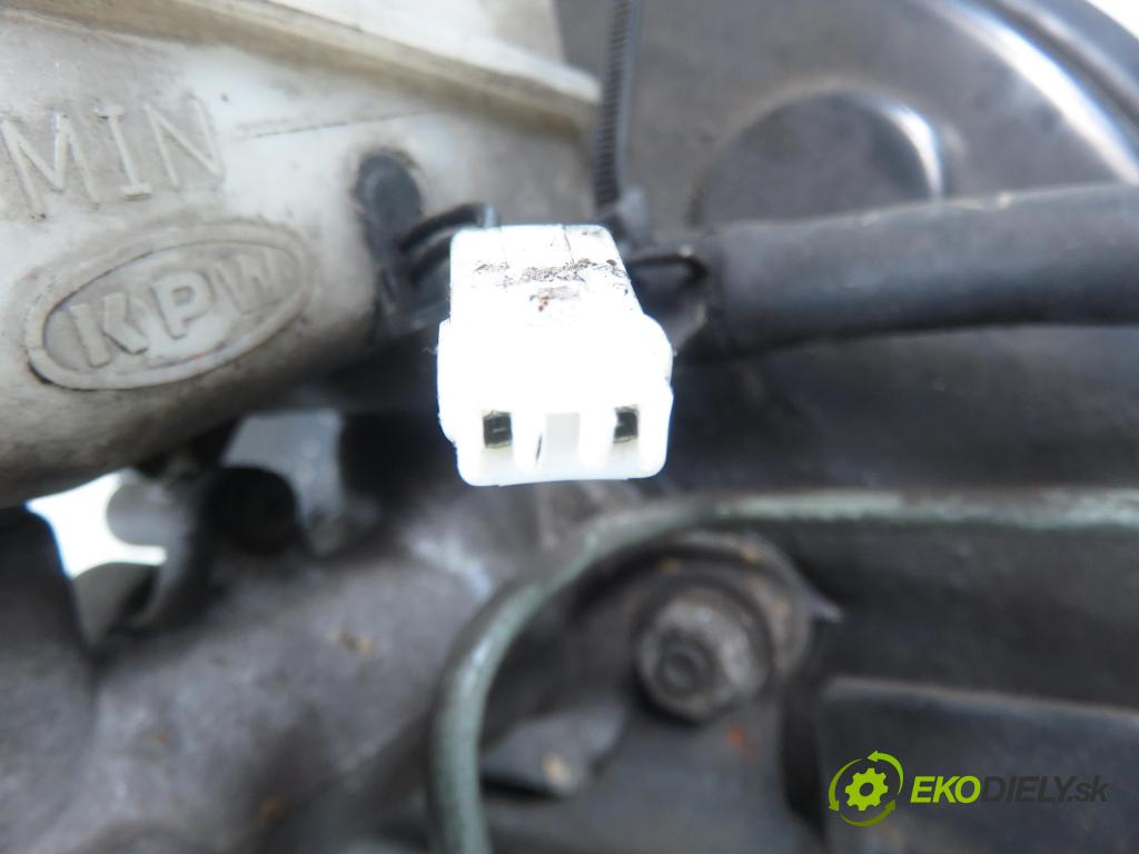 KIA SPORTAGE (K00) TERENOWY 2000 61,00 2.0 TD 4WD 83 - RF 1998,00 posilovač K08A43800 (Servočerpadlo)