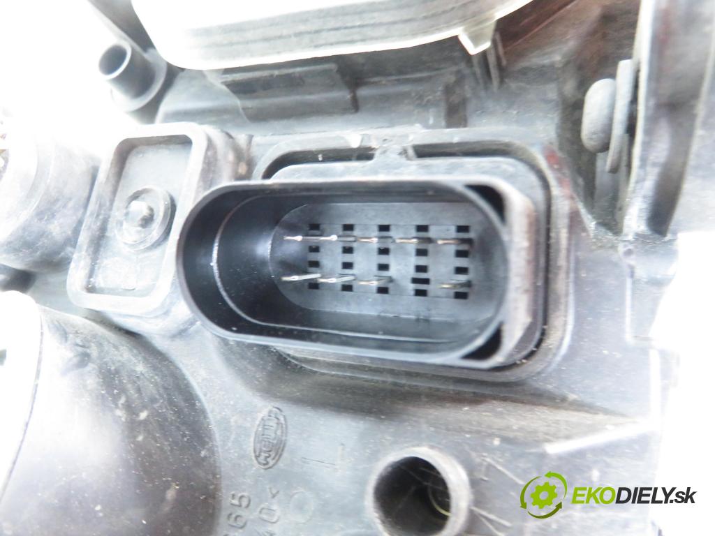 SKODA FABIA I Combi (6Y5) KOMBI 2004 47,00 1.2 - AZQ 1198,00 Svetlo LP