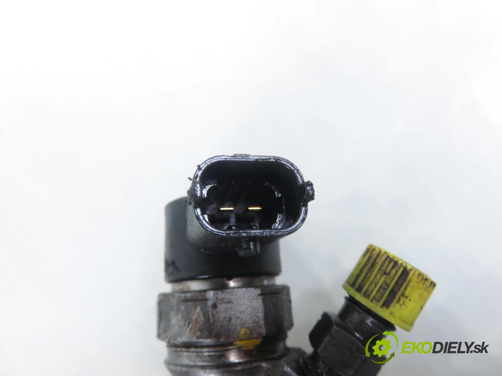 OPEL VIVARO A Skrzynia (X83) FURGON 2005 99,00 2.5 DTI 135 - G9U 730 2464,00 vstrekovač 0445110087 ; 8200101135 (Vstrekovač paliva)