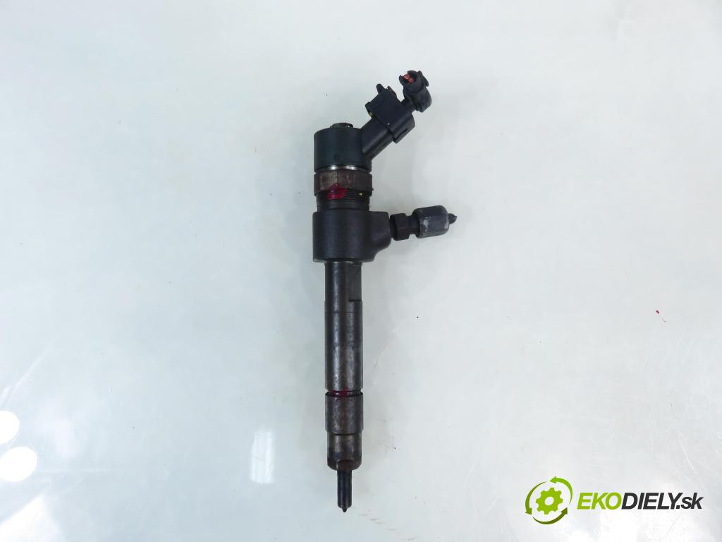 OPEL ZAFIRA B (A05) MINIVAN 2006 88,00 1.9 CDTI 8V 120 - Z 19 DT 1910,00 vstrekovač 0445110276 (Vstrekovač paliva)