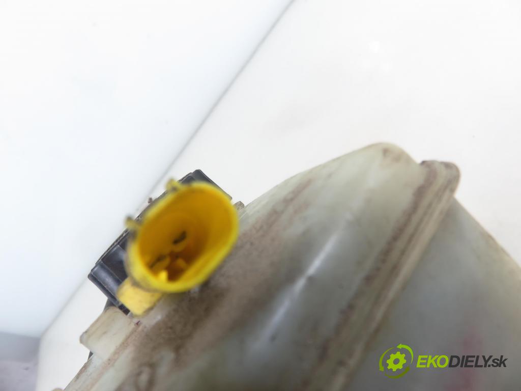 BMW 3 Touring (E46) KOMBI 2002 0,00 330 xd - M57 D30 (306D1) 2926,00 posilovač 6754913 (Servočerpadlo)