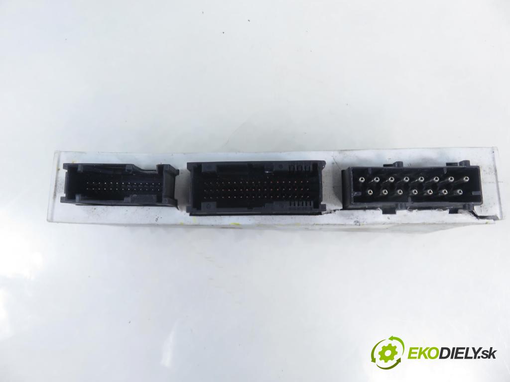 BMW 3 Touring (E46) KOMBI 2002 0,00 330 xd - M57 D30 (306D1) 2926,00 MODUL komfortu 6914362