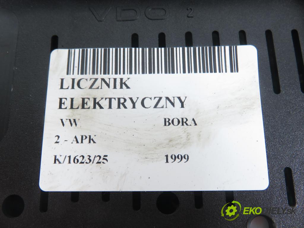 VW BORA (1J2) SEDAN 1999 85,00 2 - APK 1984,00 Prístrojovka elektrický 1J0920821A ; 110008958012