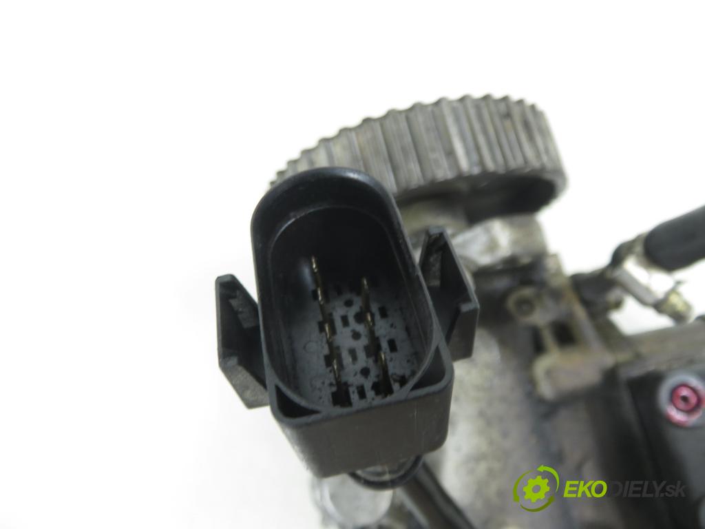 VW PASSAT B3/B4 (3A2, 35I) KOMBI 1994 66,00 1.9 TDI - 1Z 1896,00 Pumpa vstrekovacia 028130110H ; 0460404985 (Vstrekovacie čerpadlo)