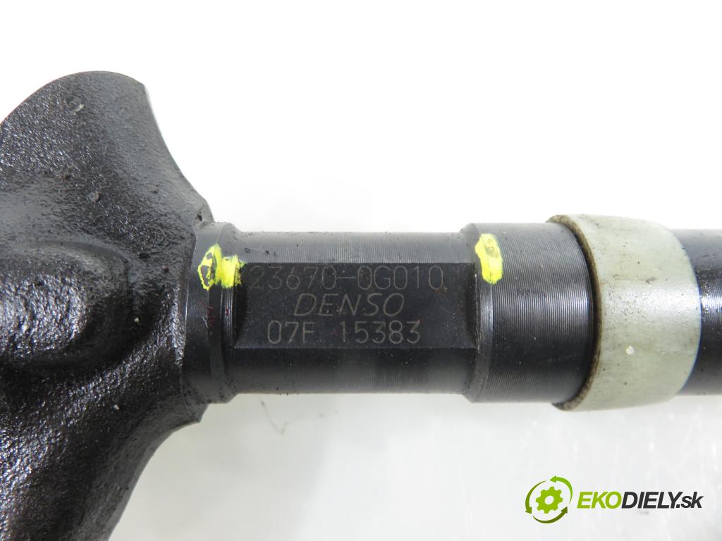 TOYOTA AVENSIS Kombi (_T25_) KOMBI 2004 85,00 2.0 D-4D 116 - 1CD-FTV 1995,00 vstrekovač 236700G010 (Vstrekovač paliva)