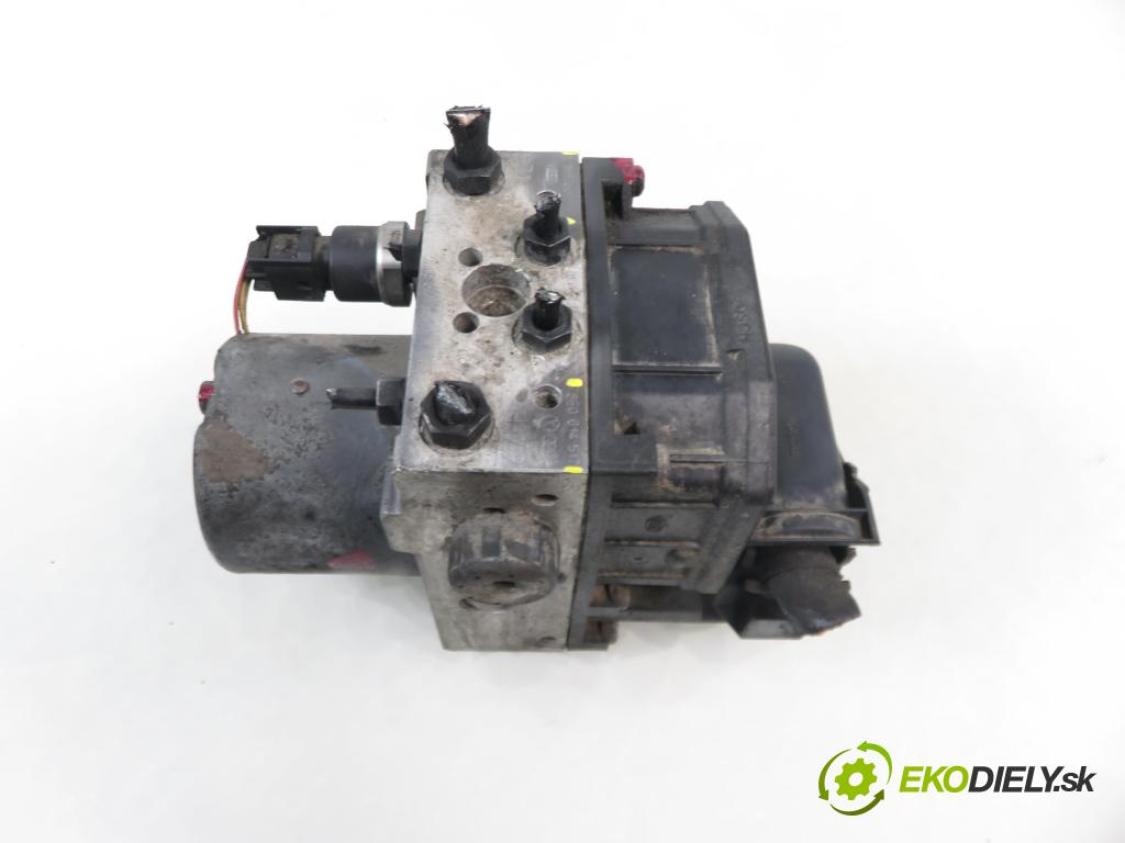 AUDI A4 Avant (8E5, B6) KOMBI 2002 96,00 1.9 TDI PD 130 - AVF 1896,00 Pumpa ABS 0265950011 ; 8E0614517 ; 0265225048 (Pumpa ABS)