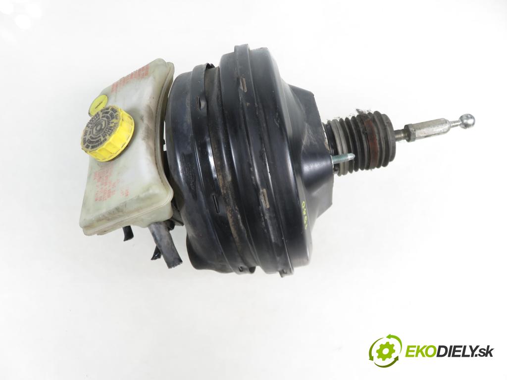 AUDI A6 Avant (4B5, C5) KOMBI 2005 96,00 1.9 TDI - AVF 1896,00 posilovač 8E0612105P (Servočerpadlo)