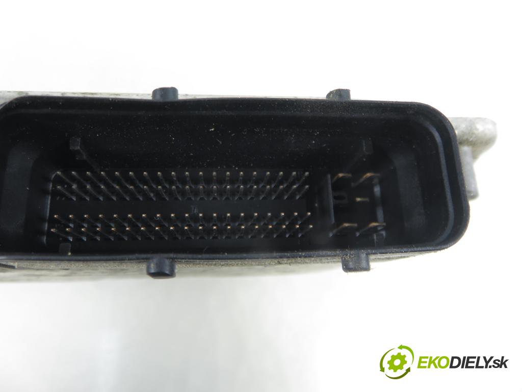 SKODA OCTAVIA I Combi (1U5) KOMBI 2003 66,00 1.9 TDI 90 - ALH 1896,00 Riadiaca jednotka Motor 038906012HA