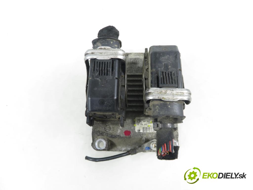 OPEL CORSA C (X01) HB 2001 55,00 1.2 16V 75 - Z 12 XE 1199,00 Riadiaca jednotka Motor 55350552 ; 0261207962