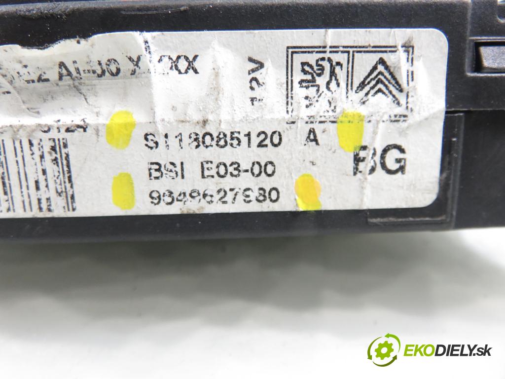 PEUGEOT 206 liftback (2A/C) HB 2003 440,00 1.1 i - HFX (TU1JP) 1124,00 MODUL BSI S118085120A ; 9649627980
