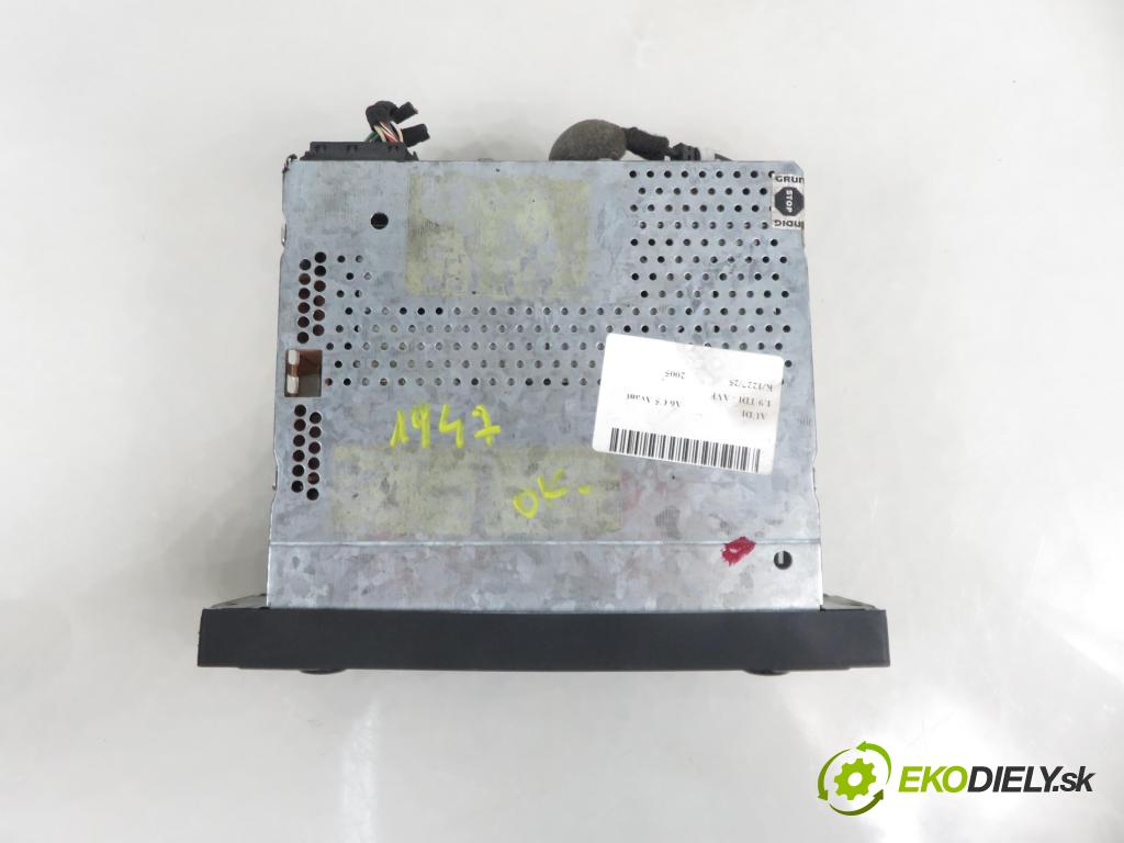 AUDI A6 Avant (4B5, C5) KOMBI 2005 96,00 1.9 TDI - AVF 1896,00 RADIO CD 4B0035186P