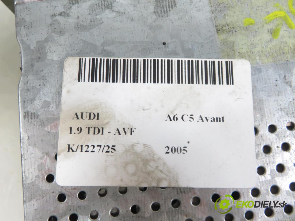 AUDI A6 Avant (4B5, C5) KOMBI 2005 96,00 1.9 TDI - AVF 1896,00 RADIO CD 4B0035186P