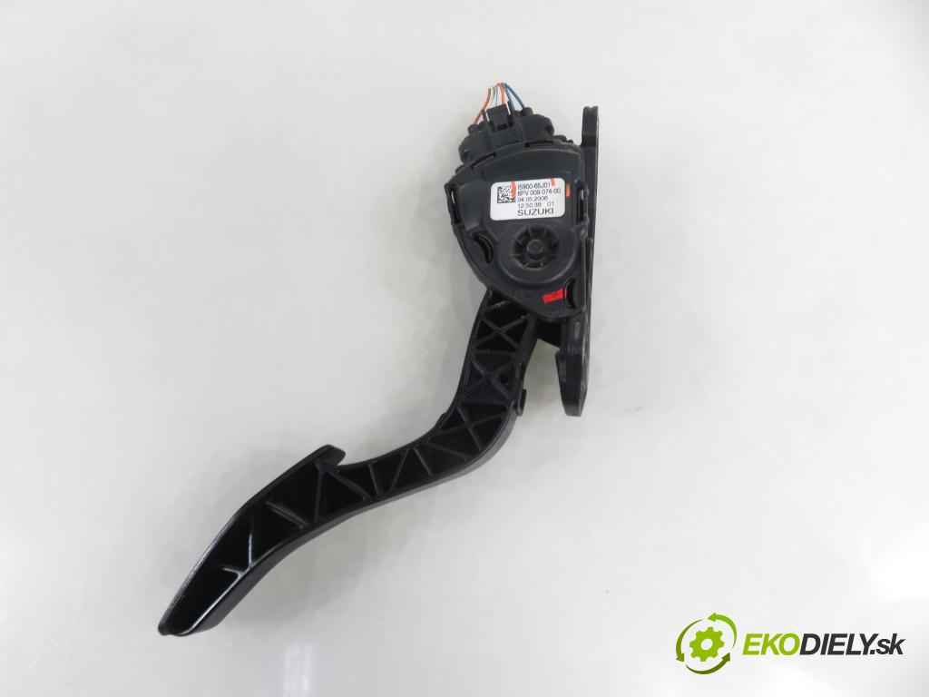 SUZUKI GRAND VITARA II (JT, TE, TD) SUV 2005 103,00 2.0 140 (JB420W) - J20A 1995,00 Potenciometer plynu 6PV00907400 ; I590065J01 (Potenciometer plynového pedálu)
