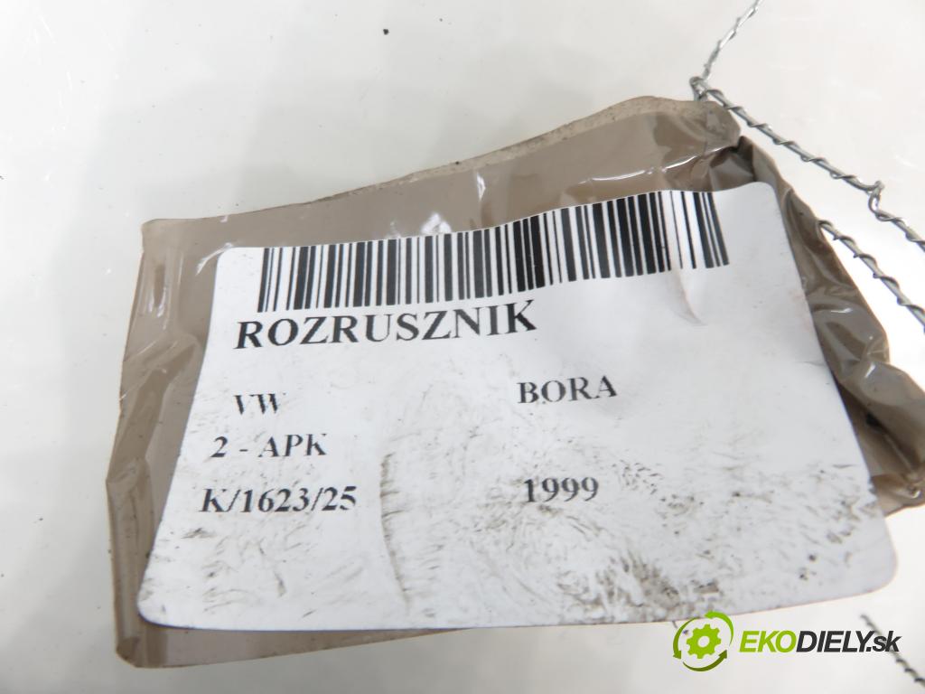 VW BORA (1J2) SEDAN 1999 85,00 2 - APK 1984,00 startér S0048 (Startér)