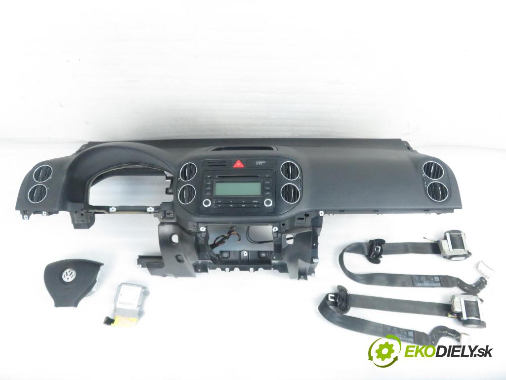 VW GOLF PLUS (5M1, 521) HB 2008 77,00 1.9 TDI - BLS 1896,00 doska