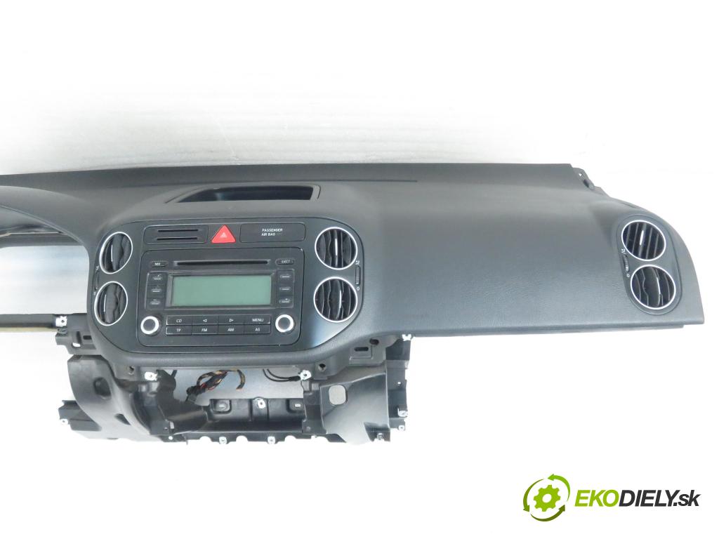 VW GOLF PLUS (5M1, 521) HB 2008 77,00 1.9 TDI - BLS 1896,00 doska