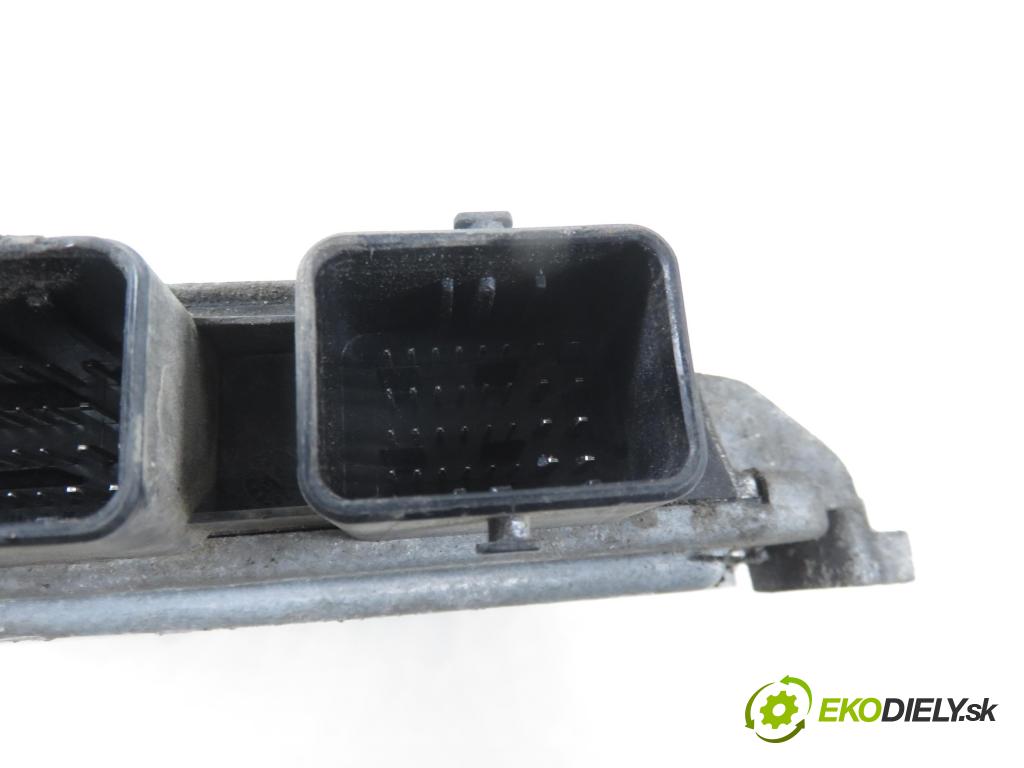 FORD FIESTA V (JH_, JD_) HB 2004 50,00 1.4 TDCi 68 - F6JB 1399,00 Riadiaca jednotka Motor 3U7112A650WA ; 5WS40109AT