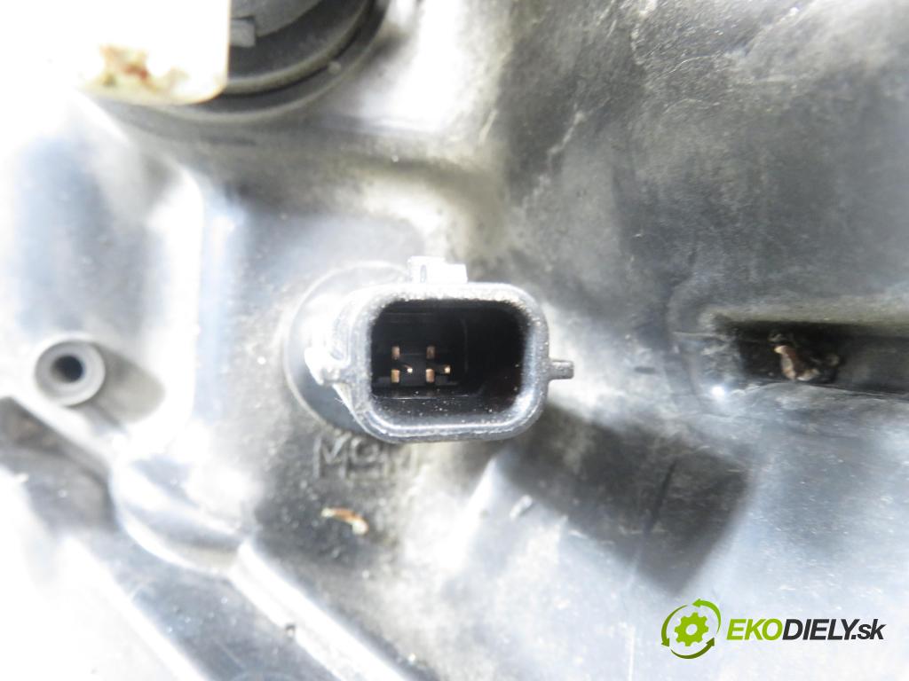RENAULT SCENIC II (JM0/1_) MINIVAN 2004 83,00 1.6 (JM0C, JM0J, JM1B) - K4M 782 1598,00 Svetlo LP