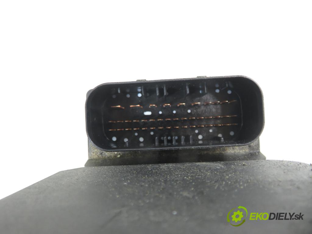 AUDI A4 Avant (8E5, B6) KOMBI 2003 120,00 2.5 V6 TDI 163 - BFC 2496,00 Pumpa ABS 0265950011 ; 8E0614517 ; 0265225048 (Pumpa ABS)