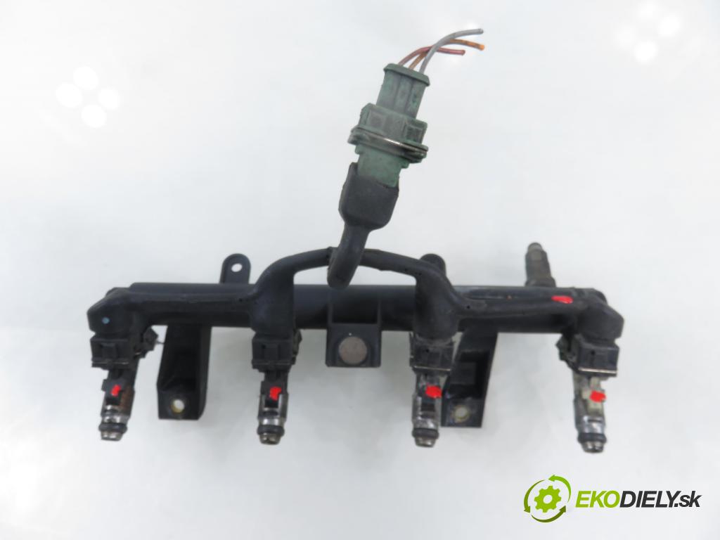 PEUGEOT 206 liftback (2A/C) HB 1999 44,00 1.1 60 - HFZ 1124,00 Lišta vstrekovacia 9625194080 (Vstrekovacia lišta)