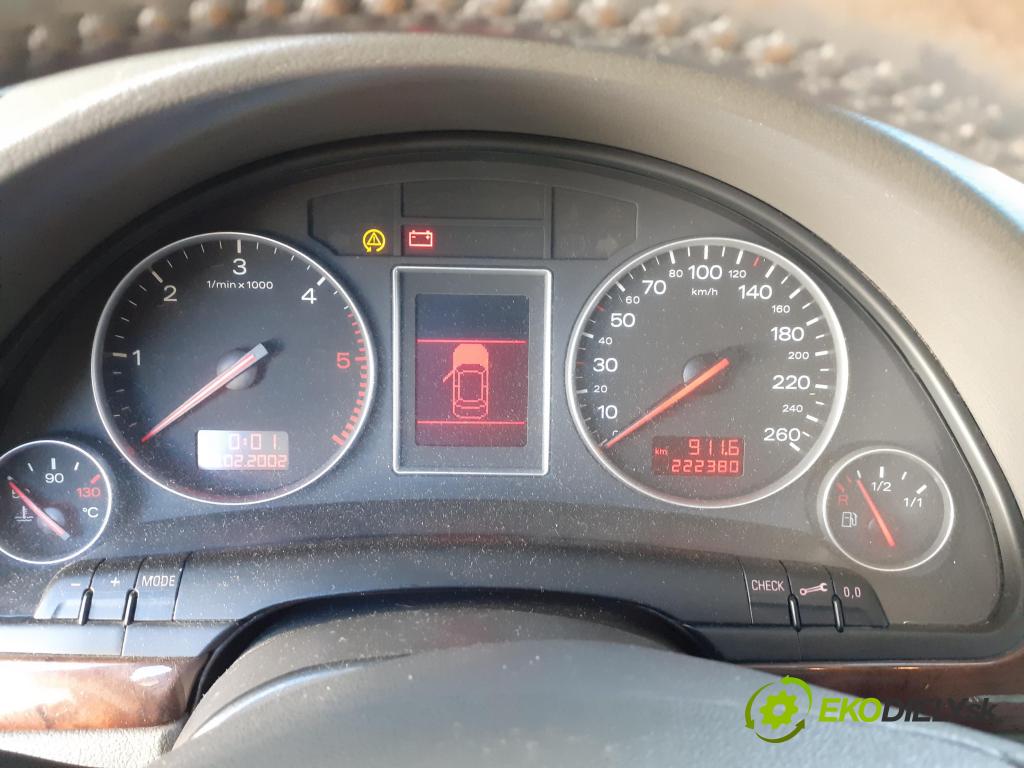 AUDI A4 Avant (8E5, B6) KOMBI 2003 120,00 2.5 V6 TDI 163 - BFC 2496,00 Prístrojovka elektrický 8E0920900K ; 0263626035
