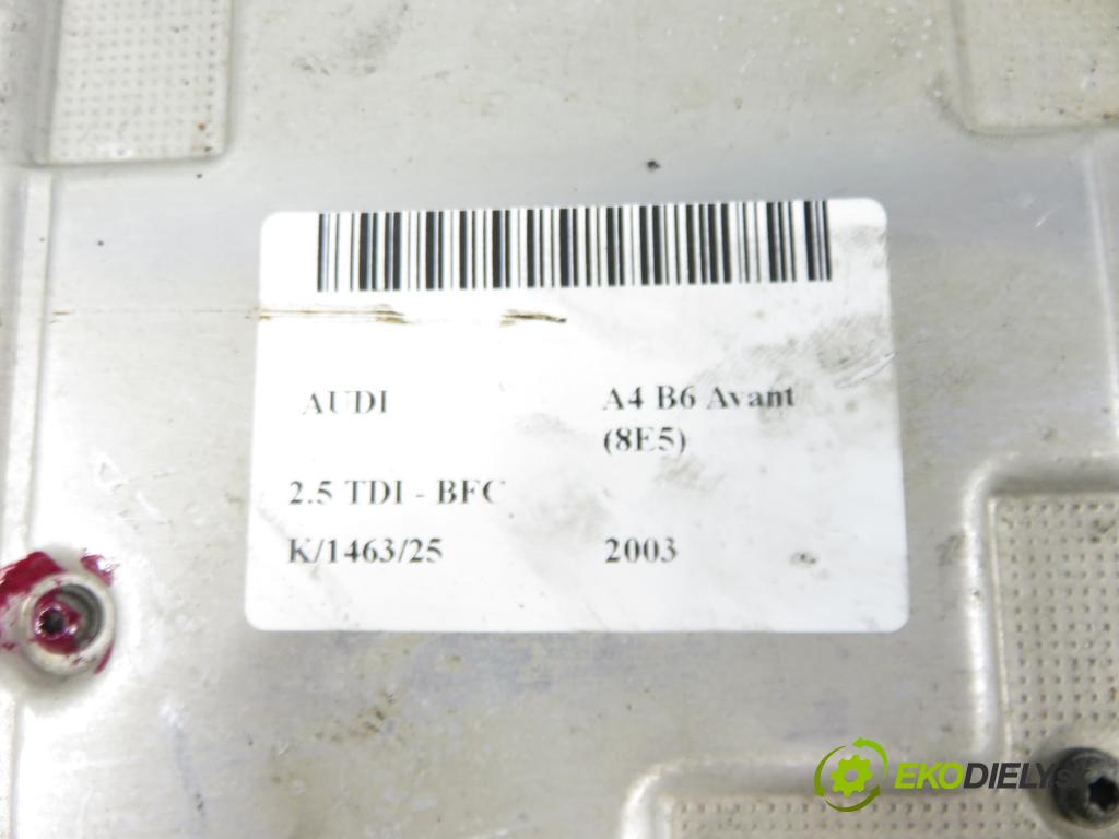 AUDI A4 Avant (8E5, B6) KOMBI 2003 120,00 2.5 V6 TDI 163 - BFC 2496,00 Riadiaca jednotka svetlá 8E0907279E