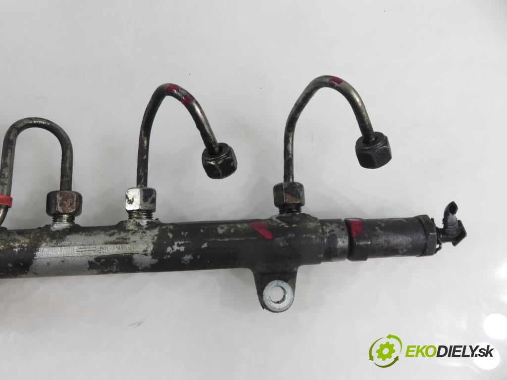 MITSUBISHI SPACE STAR nadwozie wielkoprzestrzenne (MPV) (DG_A) MINIVAN 2000 75,00 1.9 DI-D 102 - F9Q1 1870,00 Lišta vstrekovacia 0445214024 ; 7700114017 ; 0281002405 (Vstrekovacia lišta)