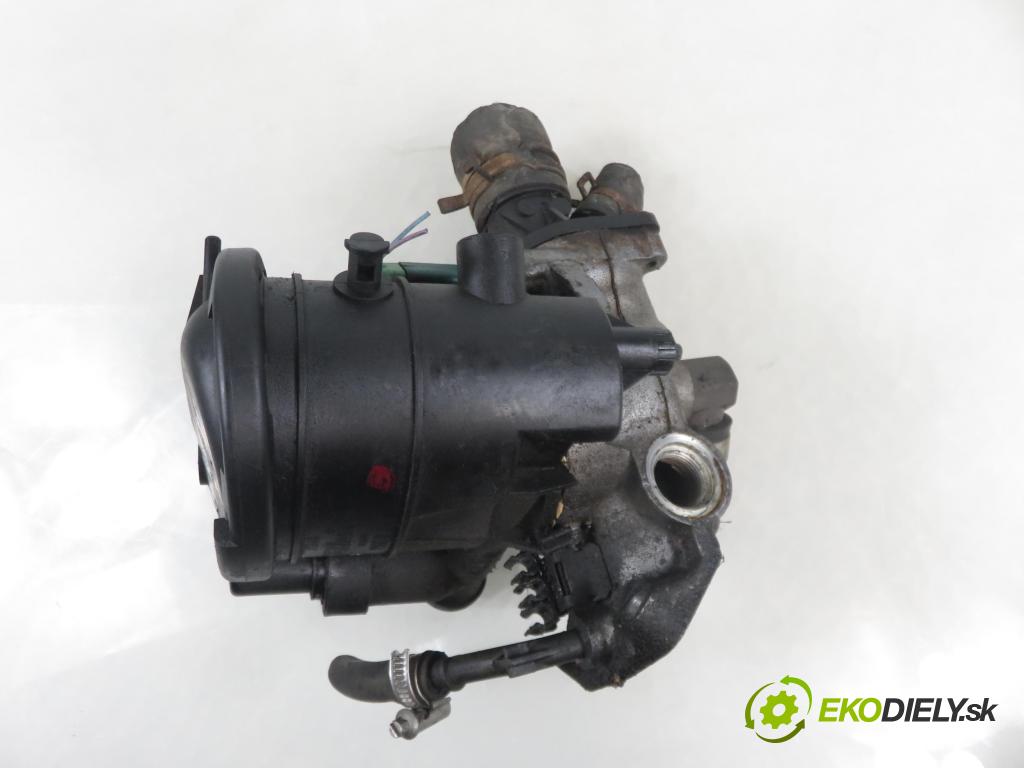 PEUGEOT PARTNER Skrzynia (5_, G_) FURGON 2004 51,00 1.9 D - WJY (DW8B) 1868,00 Obal filtra paliva 9624839210 (Obal palivového filtra)