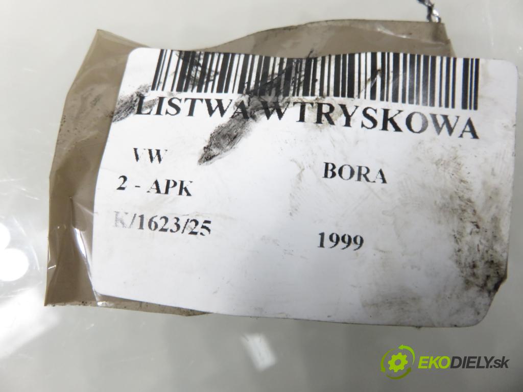 VW BORA (1J2) SEDAN 1999 85,00 2 - APK 1984,00 Lišta vstrekovacia 037133317N ; 06A133264 ; 00900529 (Vstrekovacia lišta)