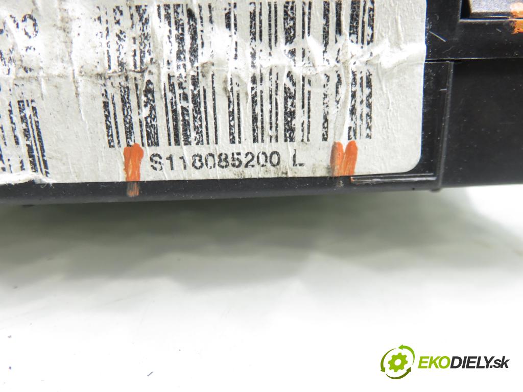 CITROEN C3 I (FC_) HB 2005 44,00 1.1 i - HFX (TU1A) 1124,00 MODUL BSI S118085200L