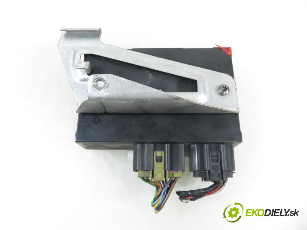 SEAT LEON (1M1) HB 2001 81,00 1.9 TDI 110 - ASV 1896,00 MODUL komfortu 1C0959799F