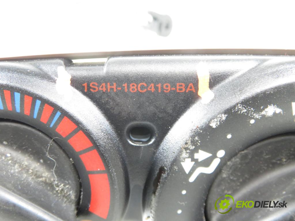 FORD FOCUS Turnier (DNW) KOMBI 2002 74,00 1.6 16V - FYDC 1596,00 Panel topení 1S4H18C419BA