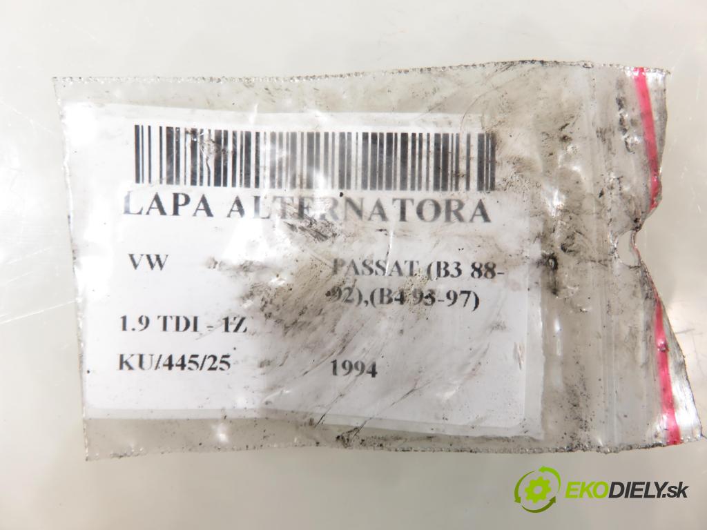 VW PASSAT B3/B4 (3A2, 35I) KOMBI 1994 66,00 1.9 TDI - 1Z 1896,00 uchycení alternátora 028903143AB