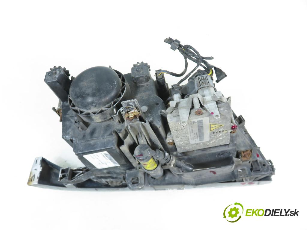 BMW 3 Touring (E46) KOMBI 2002 0,00 330 xd - M57 D30 (306D1) 2926,00 Svetlo LP 6910967