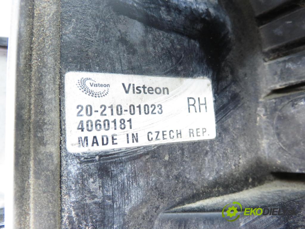 FORD FOCUS II sedan (DB_, FCH, DH) SEDAN 2006 74,00 1.6 - SHDB 1596,00 Svetlo pravé zadné