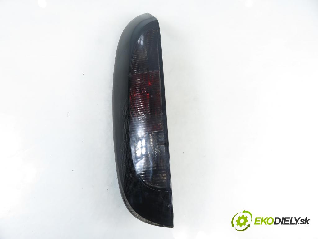 OPEL CORSA C (X01) HB 2004 55,00 1.2 16V 75 - Z 12 XE 1199,00 Svetlo ľavé zadné 89307491 ; 24457235