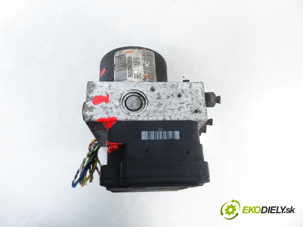 PEUGEOT 206 liftback (2A/C) HB 2003 55,00 1.4 75 - KFW 1360,00 Pumpa ABS 9652342980 ; 10020700364 (Pumpa ABS)