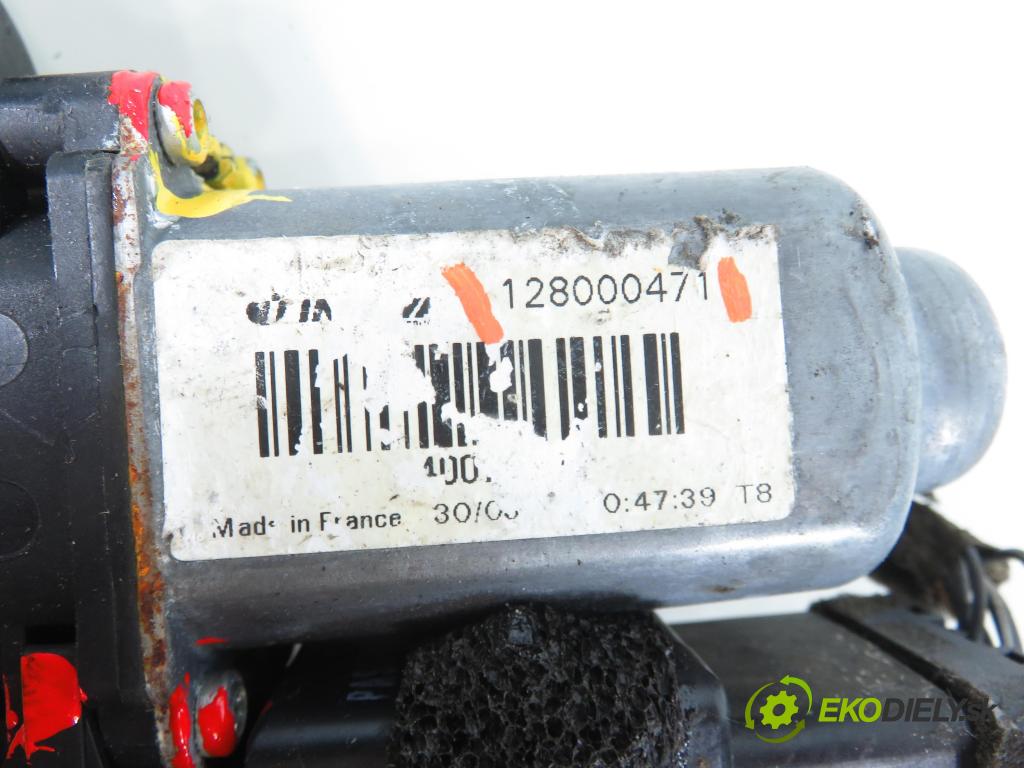 RENAULT MEGANE II (BM0/1_, CM0/1_) HB 2003 99,00 2.0 16V 135 - F4R 770 1998,00 Mechanizmus okien 128000471