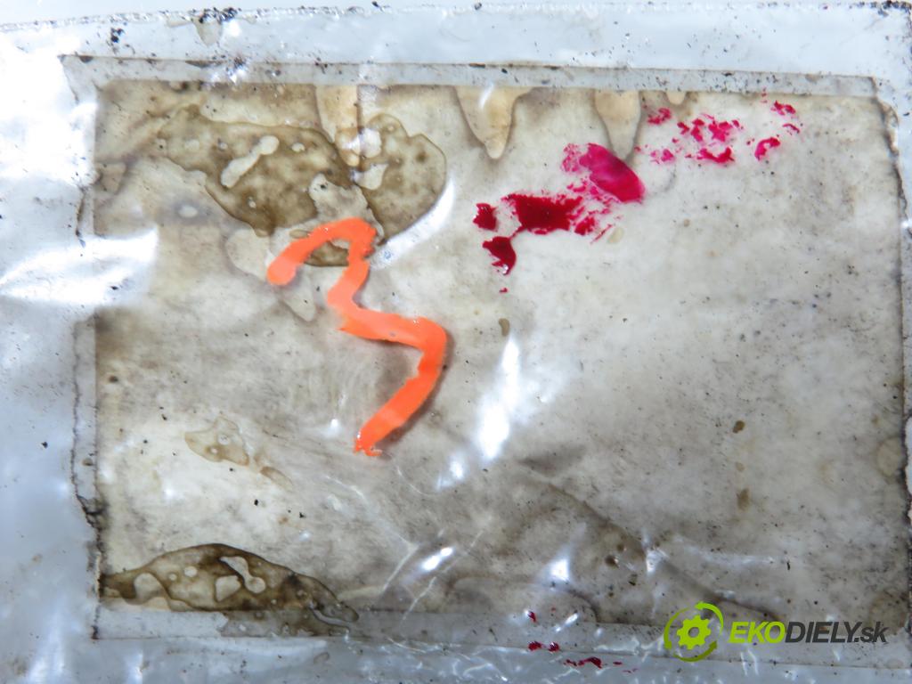 SEAT ALTEA (5P1) MINIVAN 2005 110,00 2.0 FSI - BLR 1984,00 vstrekovač 06F906036 (Vstrekovač paliva)