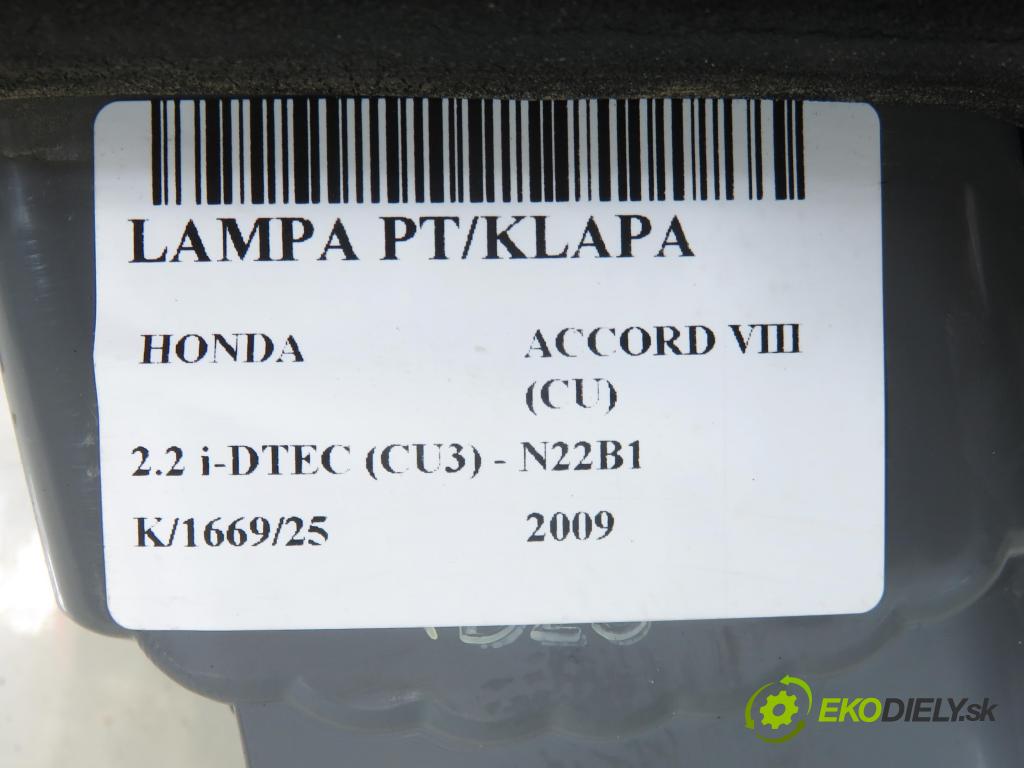 HONDA ACCORD VIII (CU) SEDAN 2009 110,00 2.2 i-DTEC (CU3) - N22B1 2199,00 Svetlo pravé zadné kufor P7479